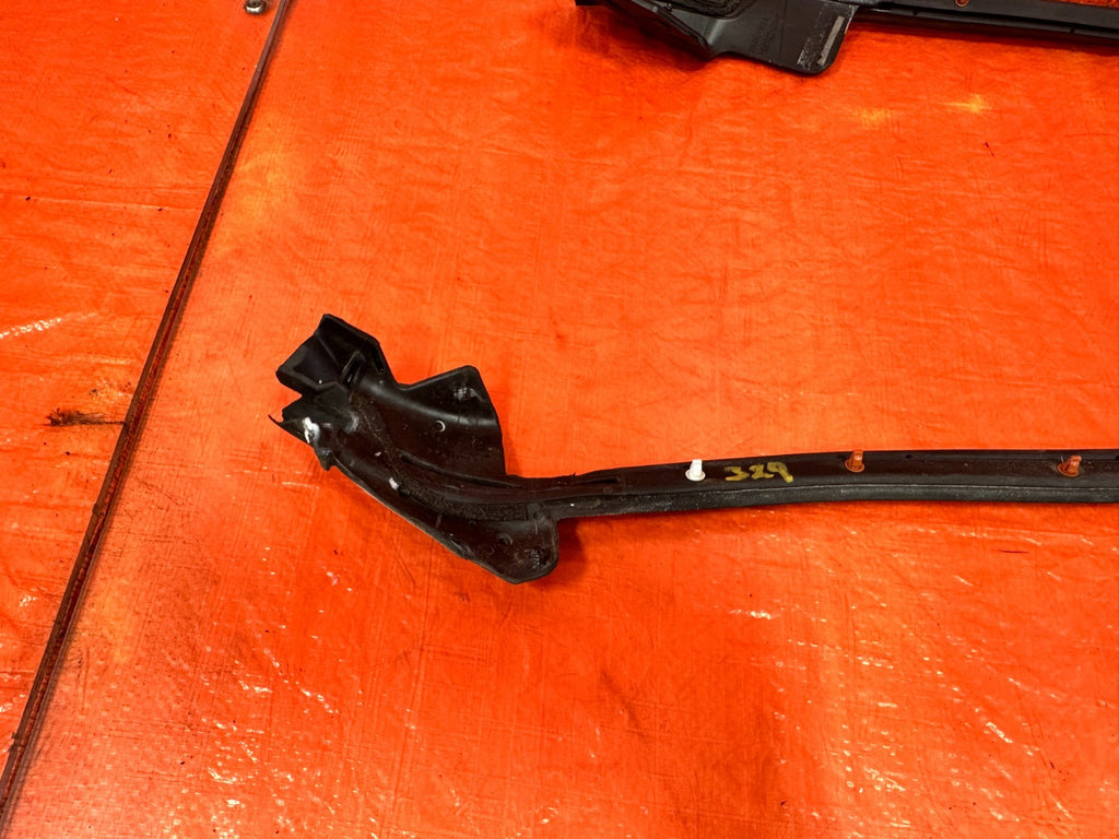 08 15 INFINITI G37 & Q60 2D COUPE DRIVER LEFT DOOR MOUNTED WEATHER STRIP OEM 3296