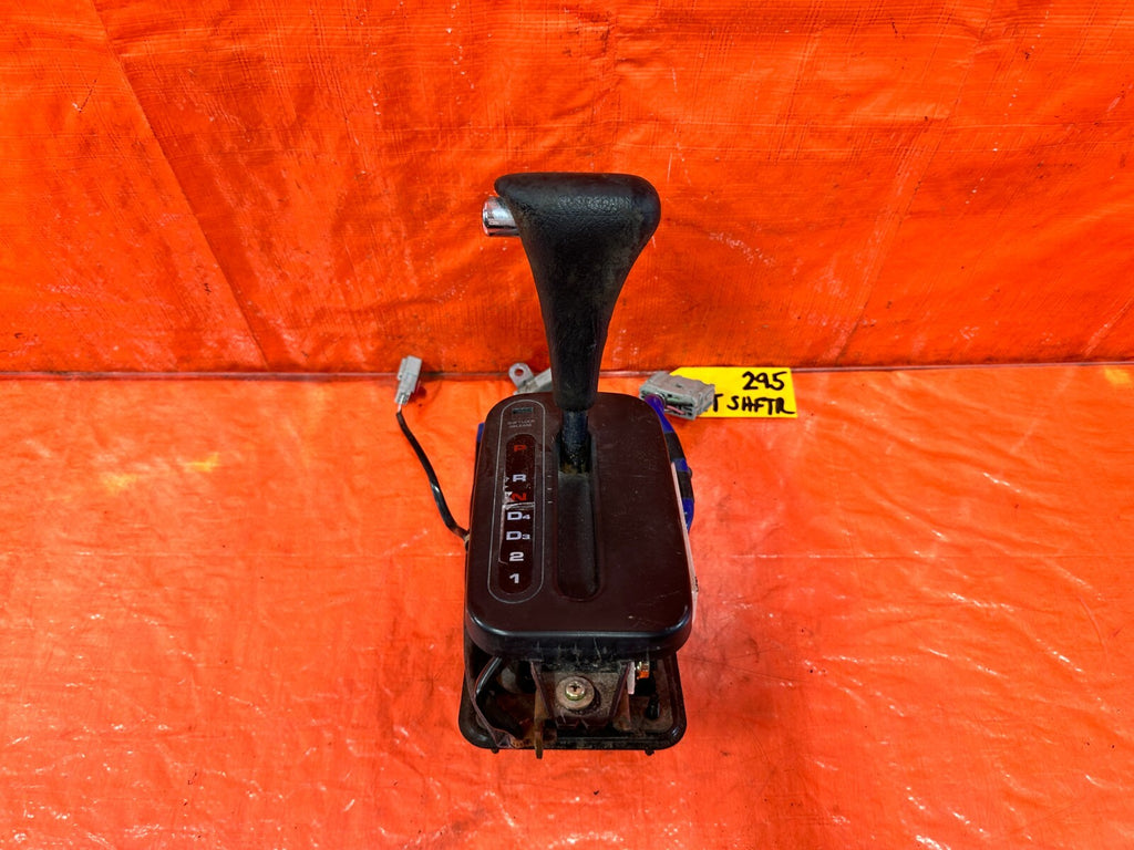 93 97 HONDA DEL SOL   AUTOMATIC SHIFTER CENTER CONSOLE TRIM BEZEL   OEM #2952