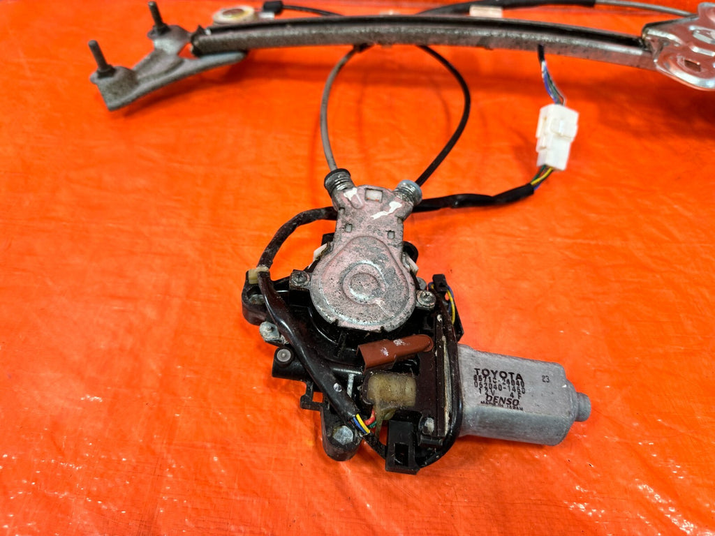 02 10 LEXUS SC430   PASSENGER RIGHT WINDOW REGULATOR   OEM FACTORY #2887