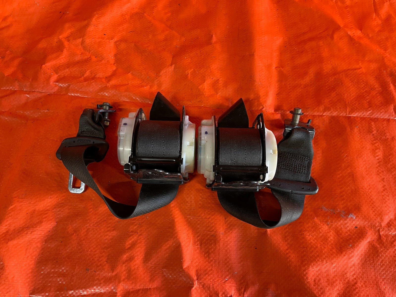 02 05 HONDA CIVIC SI EP3 HATCHBACK   REAR SEAT BELT SET BELTS LEFT RIGHT OEM OE0