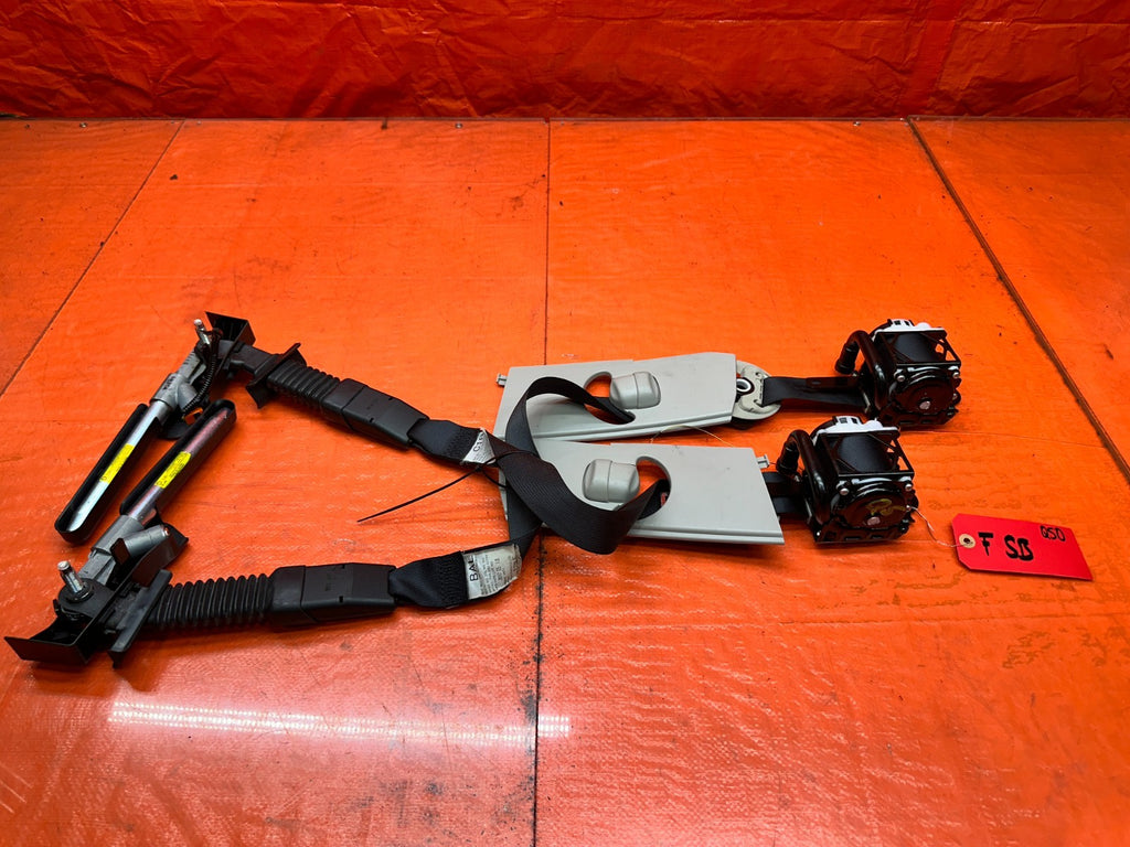 14 24 INFINITI Q50   FRONT SEAT BELTS LEFT RIGHT RETRACTORS   OEM #Q50 *_*0