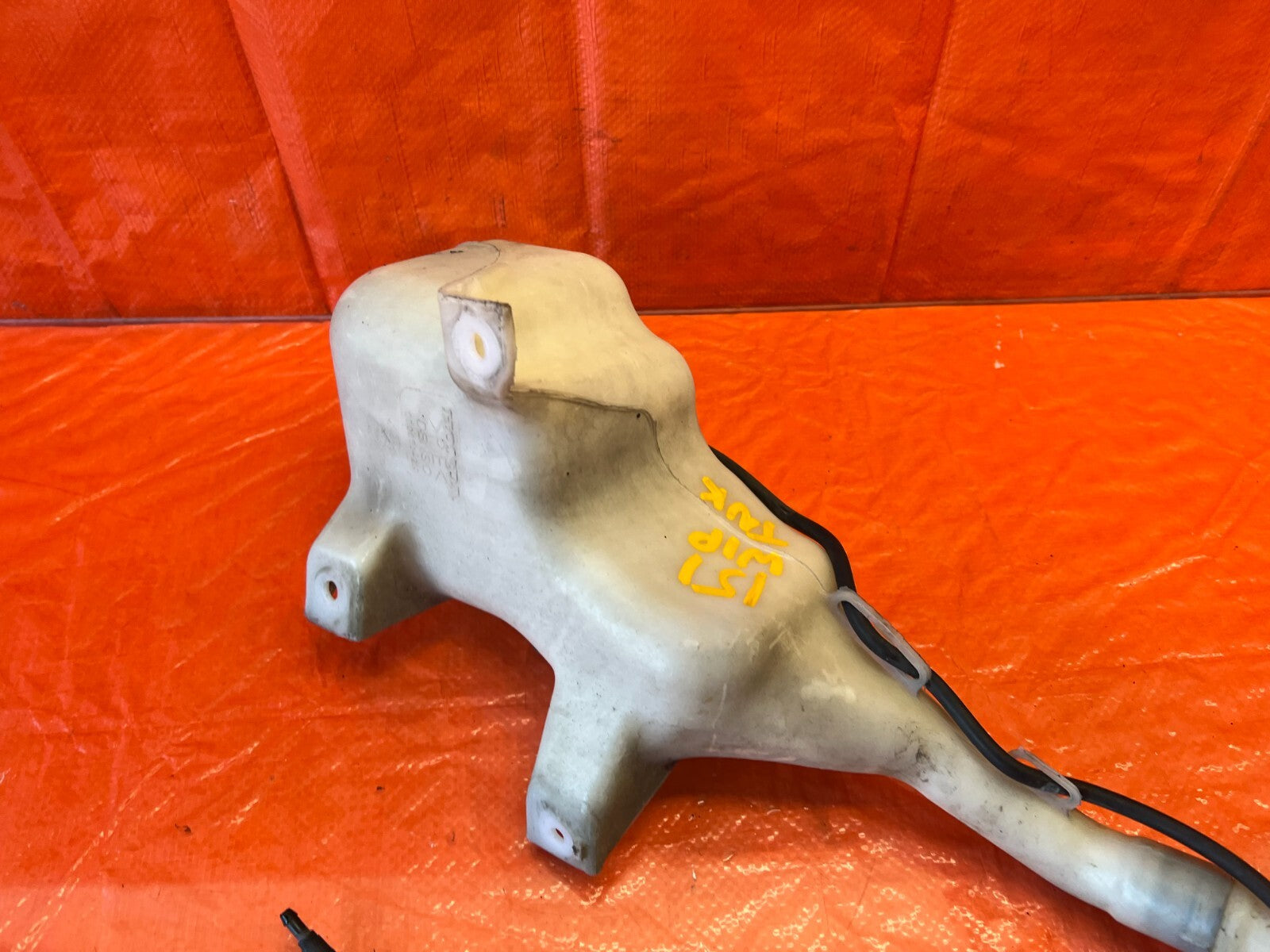 06 11 HONDA CIVIC 4 DOOR SEDAN   WINDSHIELD WIPER FLUID RESERVOIR TANK OEM #1517
