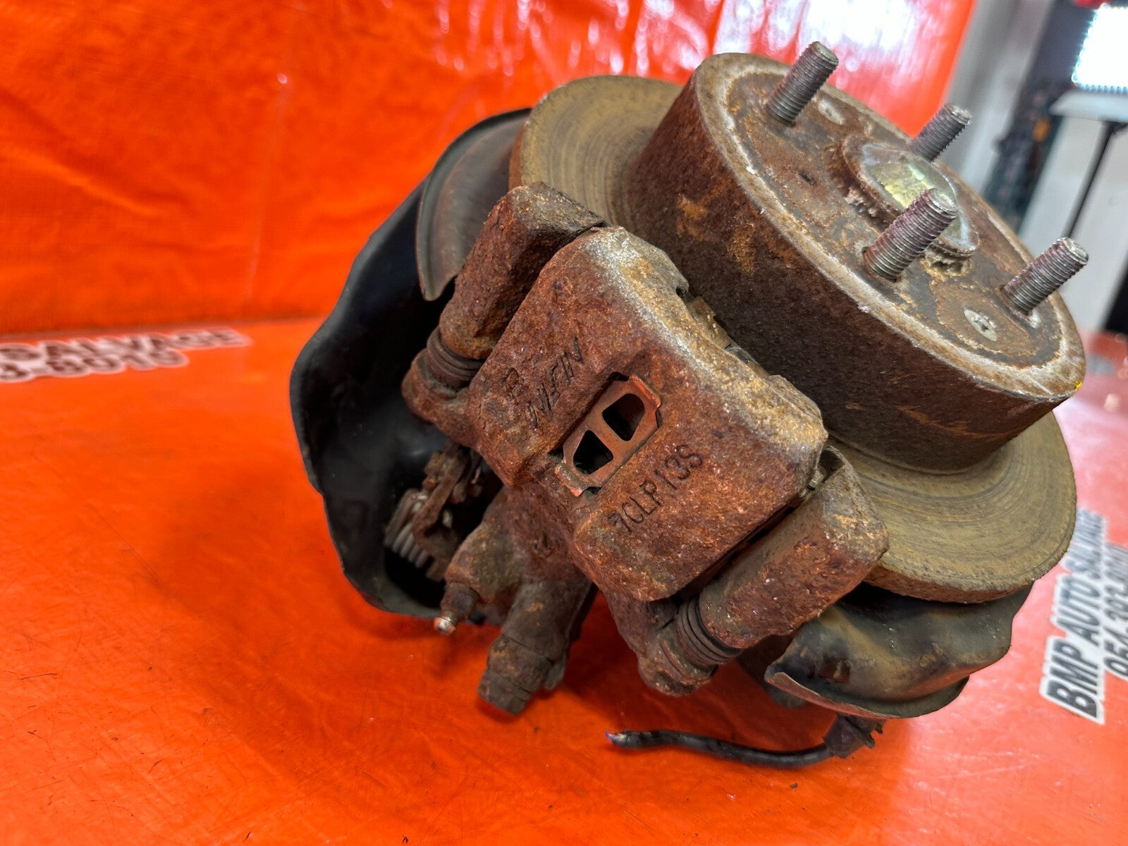94 01 ACURA INTEGRA   PASSENGER RIGHT REAR TRAILING ARM WITH CALIPER ROTOR CABLE4