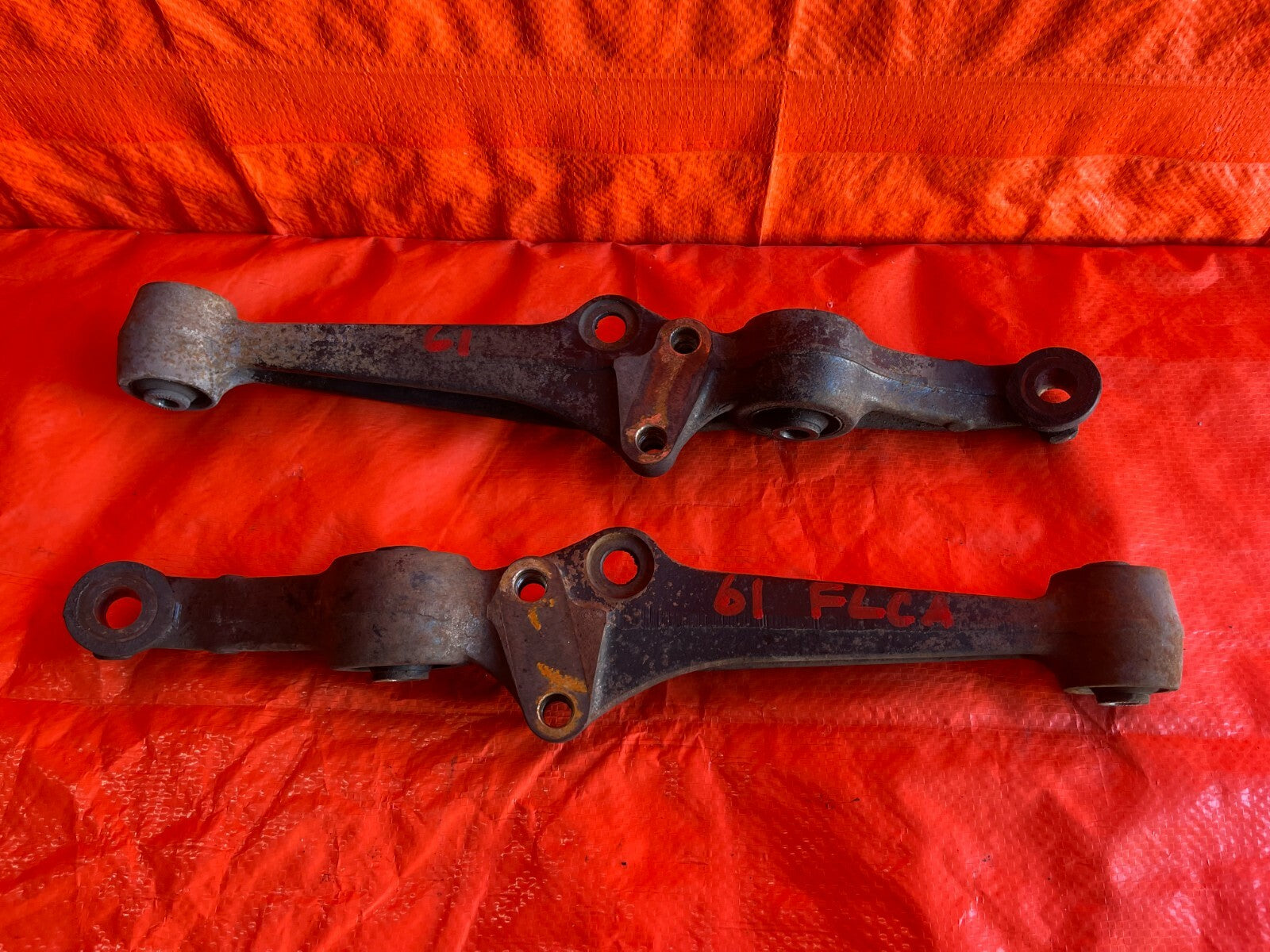 88 91 HONDA CRX   FRONT   LOWER CONTROL ARM SET   ARMS LEFT AND RIGHT   OEM #610