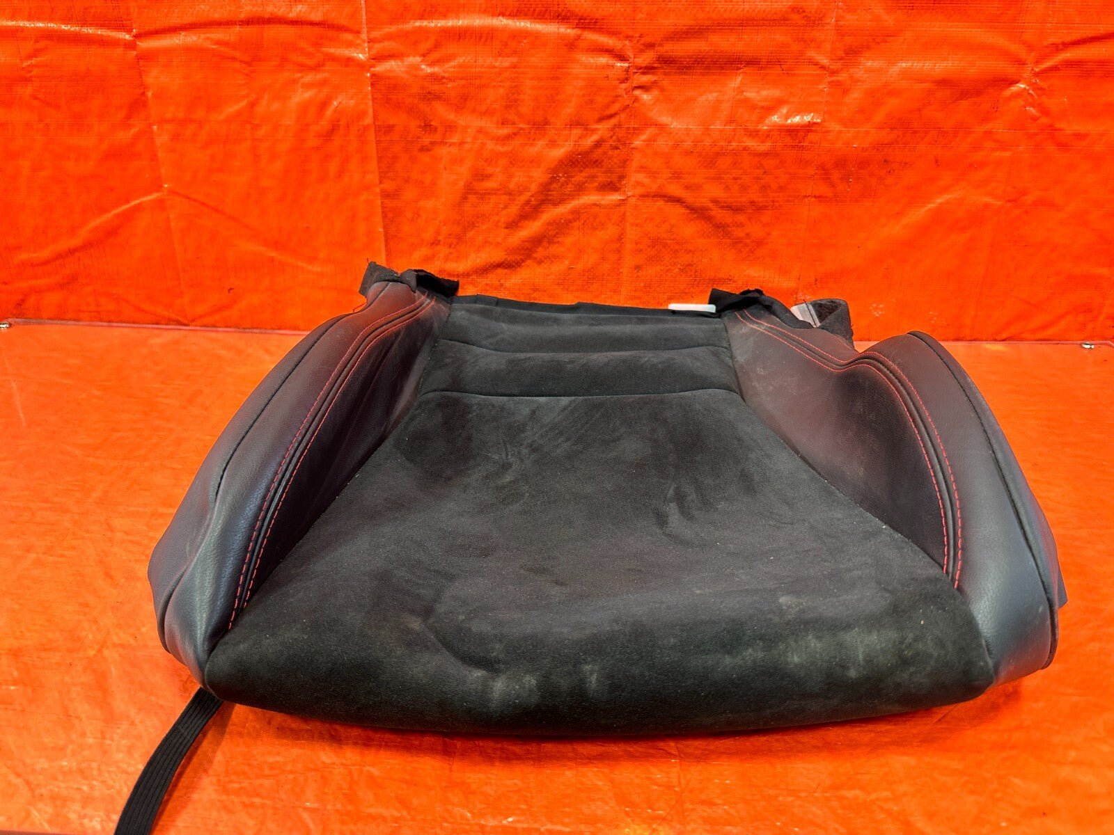 18 20 SUBARU BRZ   PASSENGER RIGHT FRONT LOWER SEAT SKIN LEATHER WRAP   OEM #2922