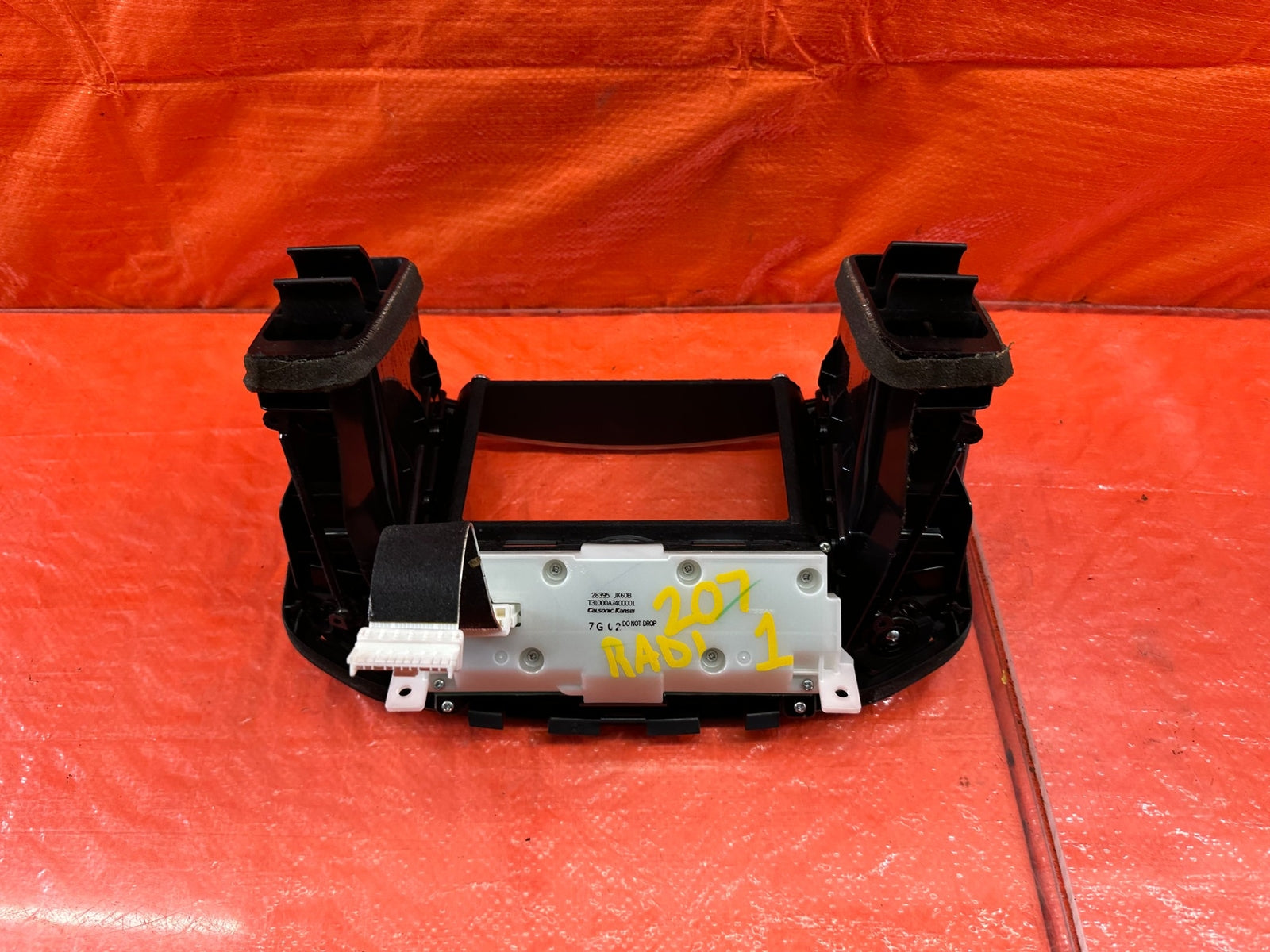08 15 INFINITI G37 & Q60    2D COUPE   RADIO STEREO CONTROL BEZEL   NON NAVI 20712