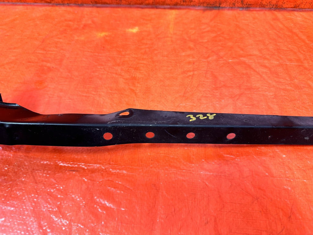 2008 2015 INFINITI G37 Q60 RADIATOR SUPPORT UPPER MOUNT BRACKET OEM 3285