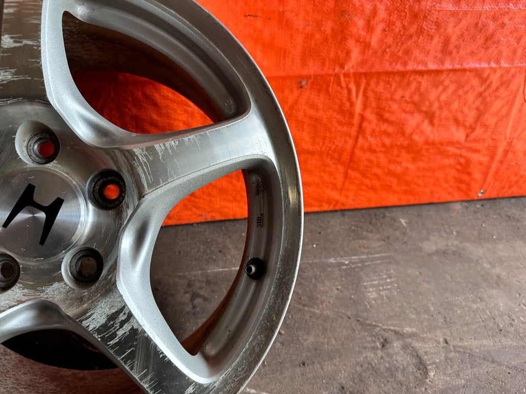 00 03 HONDA S2000 AP1   REAR WHEEL RIM   INDIVIDUAL JUST ONE   OEM FACTORY 42 12
