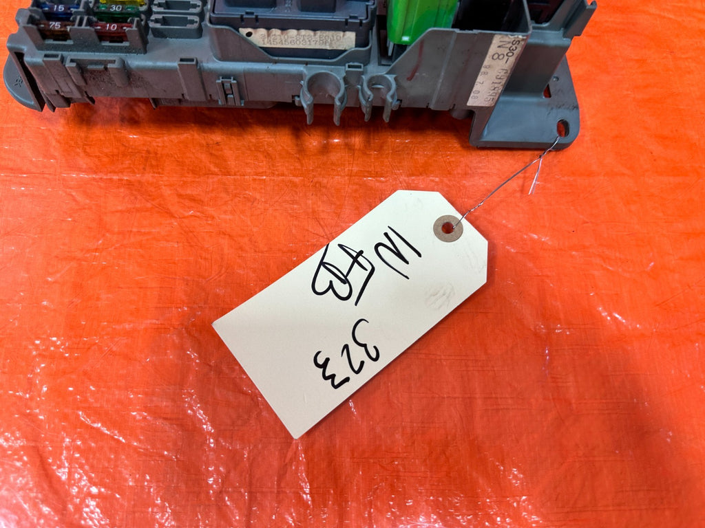 97 01 HONDA PRELUDE   INTERIOR UNDER THE DASH   FUSE BOX PANEL   OEM #3231