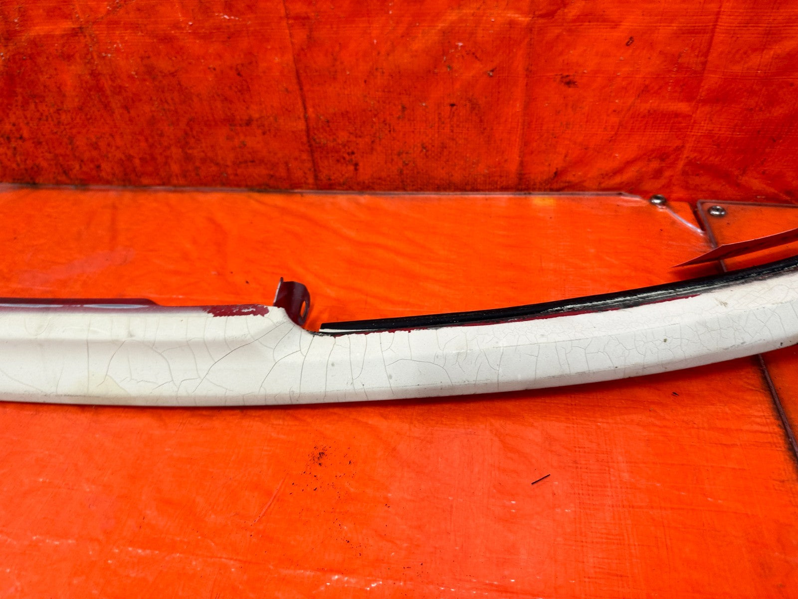 90 91 HONDA CIVIC HATCHBACK   FRONT BUMPER GRILLE INSERT  ASSEMBLY   OEM 3254