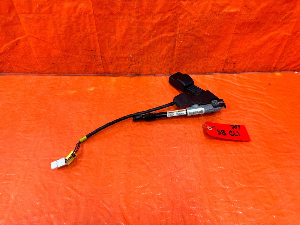 07 11 HONDA CIVIC SI SEDAN   PASSENGER RIGHT FRONT SEAT BELT CLIP BUCKLE OEM 3070