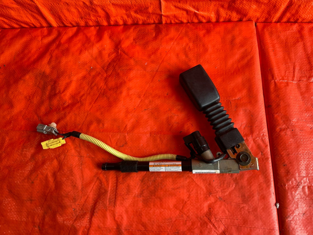 02 04 HONDA CR V CRV   PASSENGER RIGHT FRONT   SEAT SAFETY BELT BUCKLER   OEM OE0
