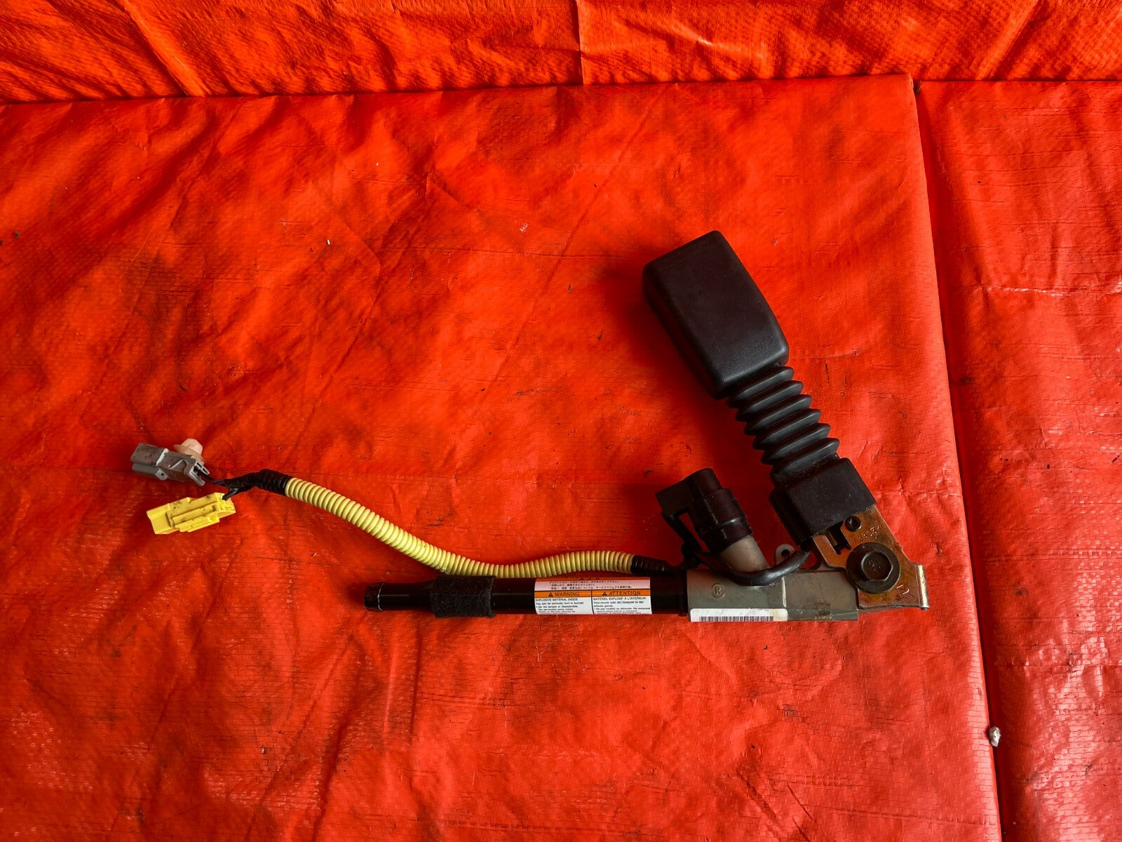 02 04 HONDA CR V CRV   PASSENGER RIGHT FRONT   SEAT SAFETY BELT BUCKLER   OEM OE0