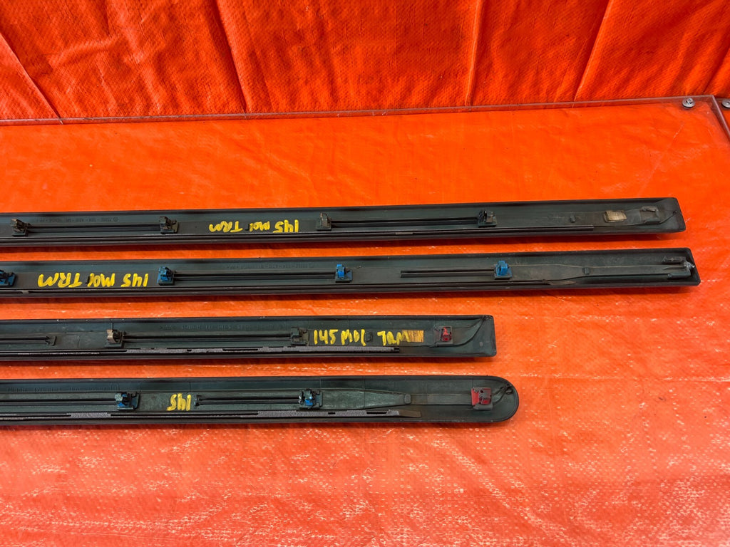 96 00 HONDA CIVIC SEDAN BODY DOOR MOLDING TRIM SET LEFT & RIGHT COMPLETE OEM 14510