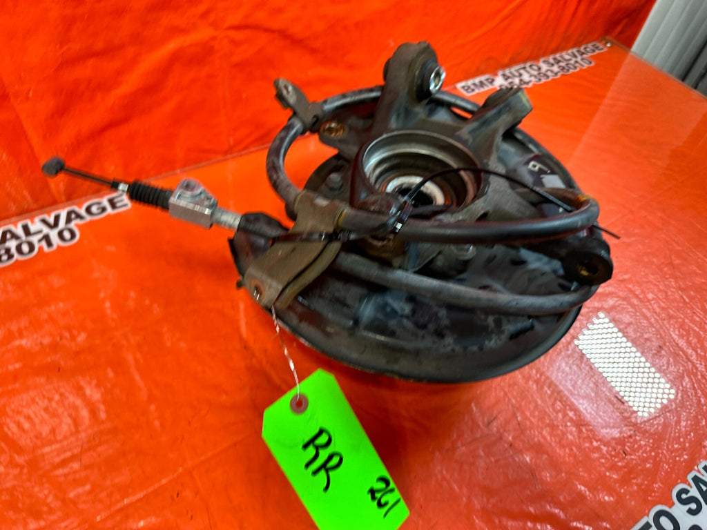 02 10 LEXUS SC430   PASSENGER RIGHT REAR SPINDLE KNUCKLE HUB   OEM FACTORY #26118