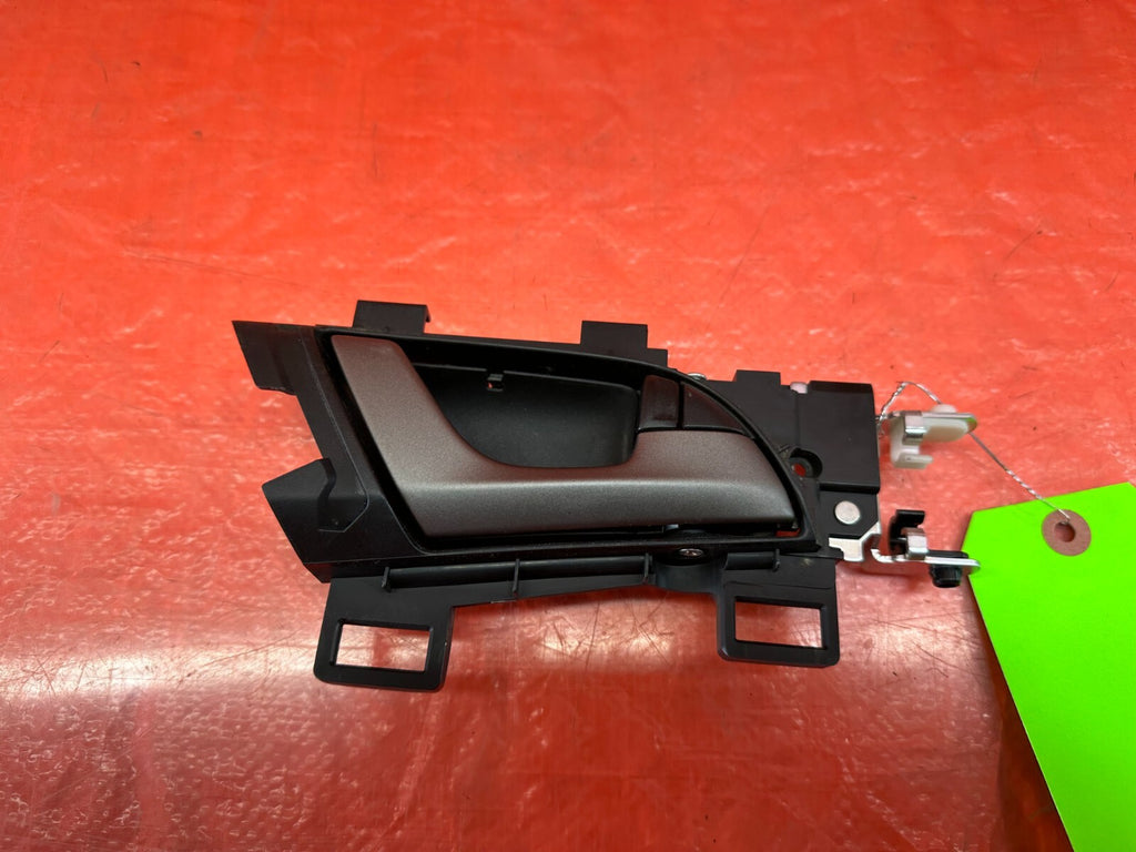 09 10 ACURA TSX   PASSENGER RIGHT REAR INTERIOR DOOR HANDLE   OEM FACTORY #2331