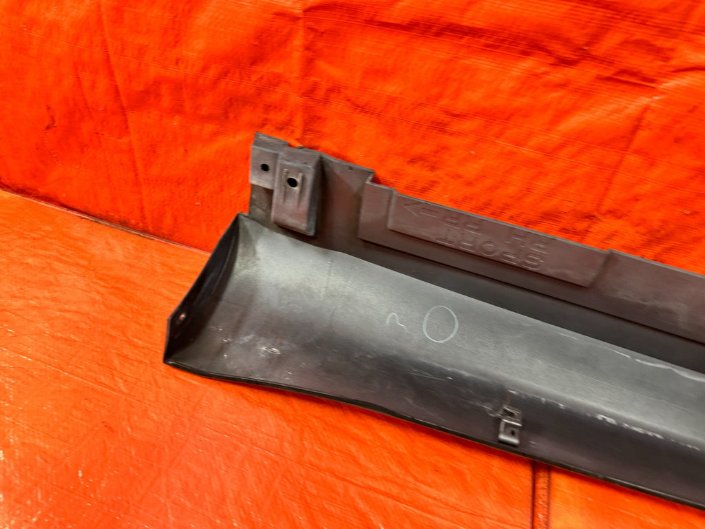 2008 INFINTI G37 COUPE SPORT SIDE SKIRT ROCKER MOLDING TRIM RIGHT OEM 32019