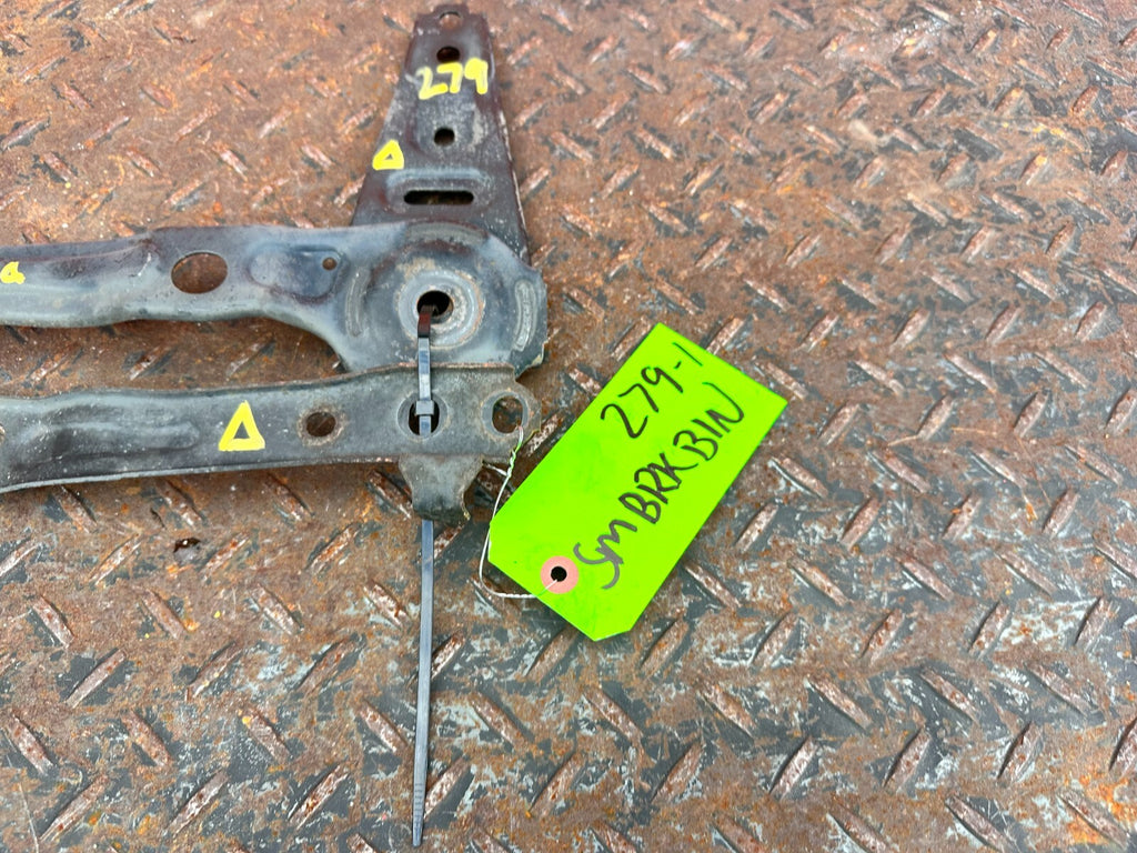 09 14 ACURA TSX   REAR SUB FRAME CROSSMEMBER MOUNTING BRACKETS BRACES OEM #2791