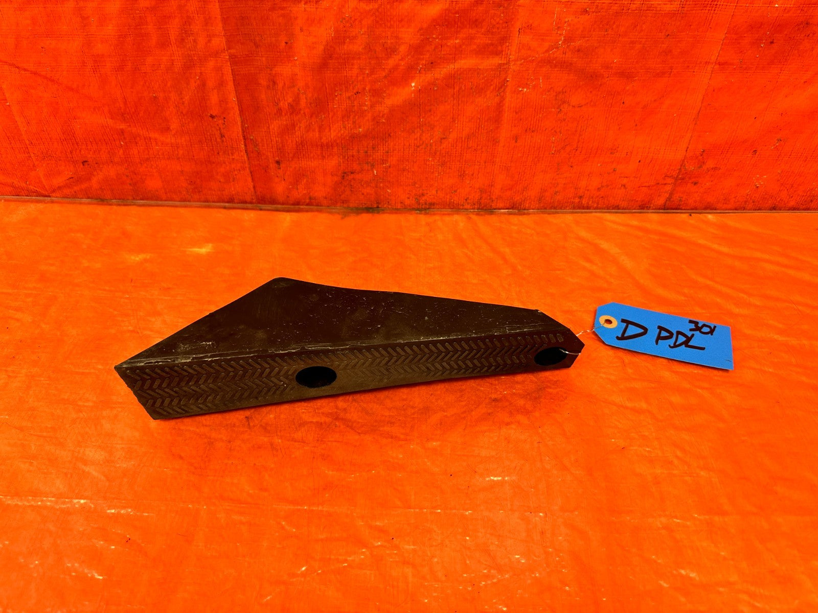 97 01 HONDA CR V CRV   INTERIOR FOOT REST DEAD PEDAL   OEM OE FACTORY 3010