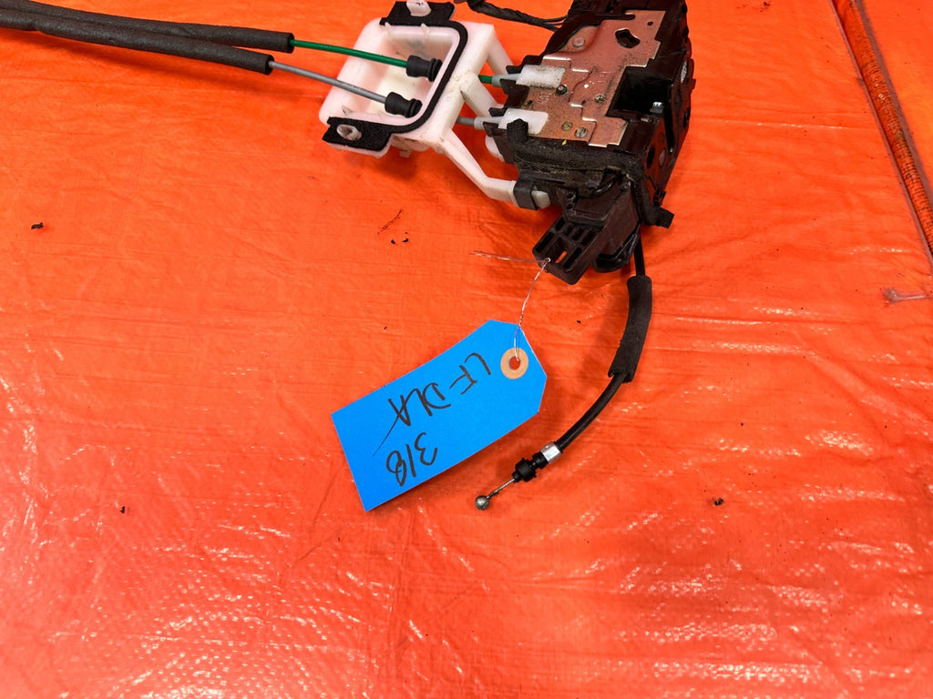 10 16 HYUNDAI GENESIS COUPE   DRIVER LEFT FRONT DOOR LOCK ACTUATOR   OEM OE #3182