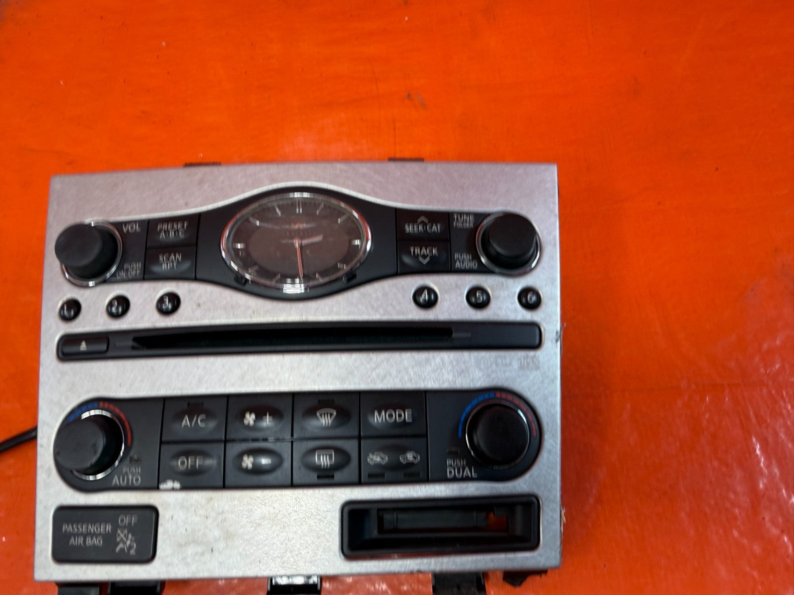 08 09 INFINITI G37 2D COUPE   RADIO AND CLIMATE CONTROL W/ BEZEL   OEM #3282