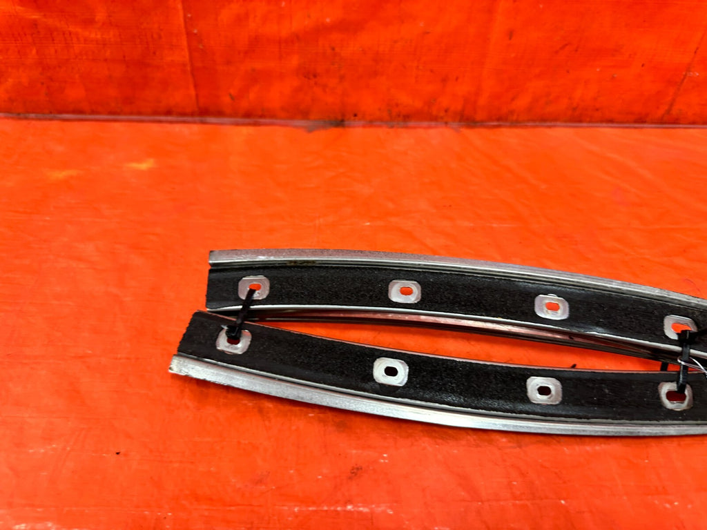 93 97 HONDA DEL SOL   LEFT AND RIGHT TARGA TOP BRACKETS   OEM #2944