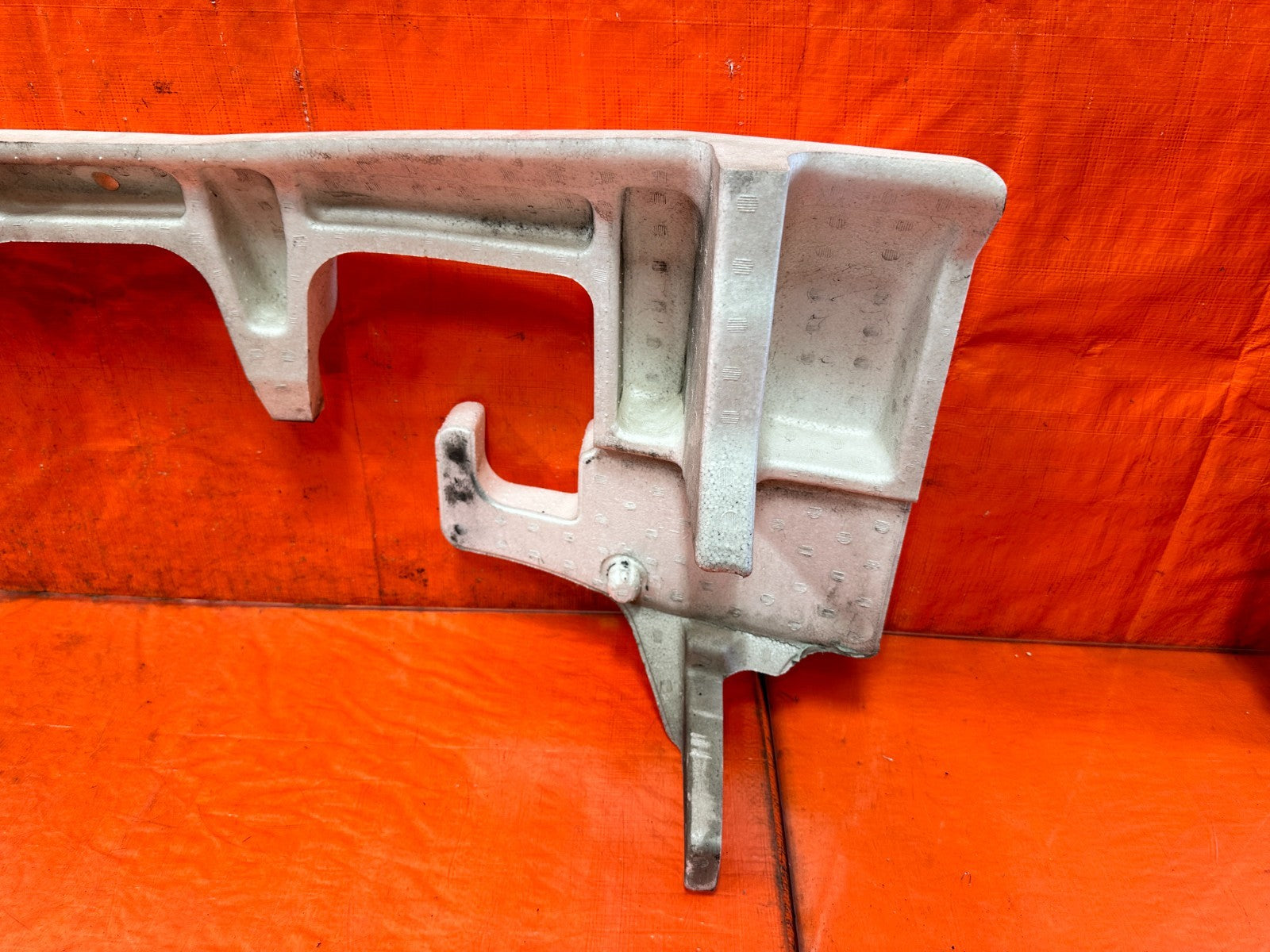 09 15 INFINITI G37 CONVERTIBLE   REAR BUMPER FOAM IMPACT ENERGY ABSORBER OEM 3106