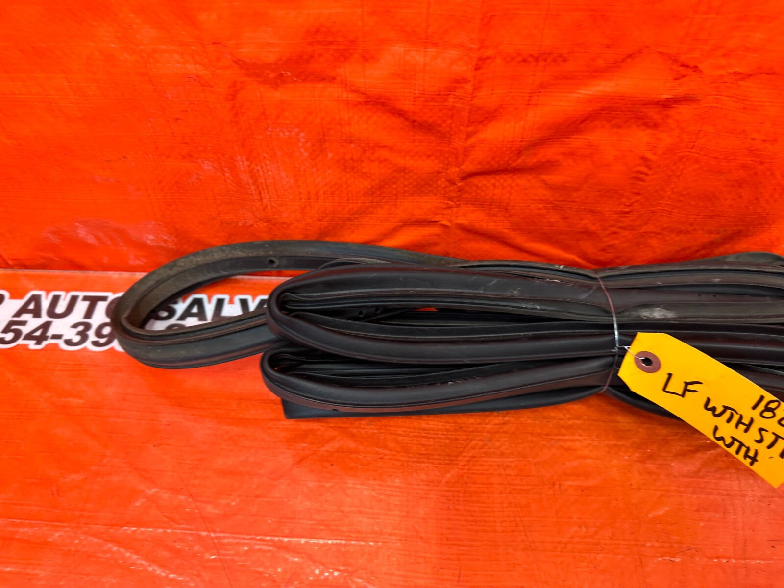 15 21 SUBARU WRX & STI   DRIVER LEFT FRONT   DOOR WEATHER STRIP   OEM 1827