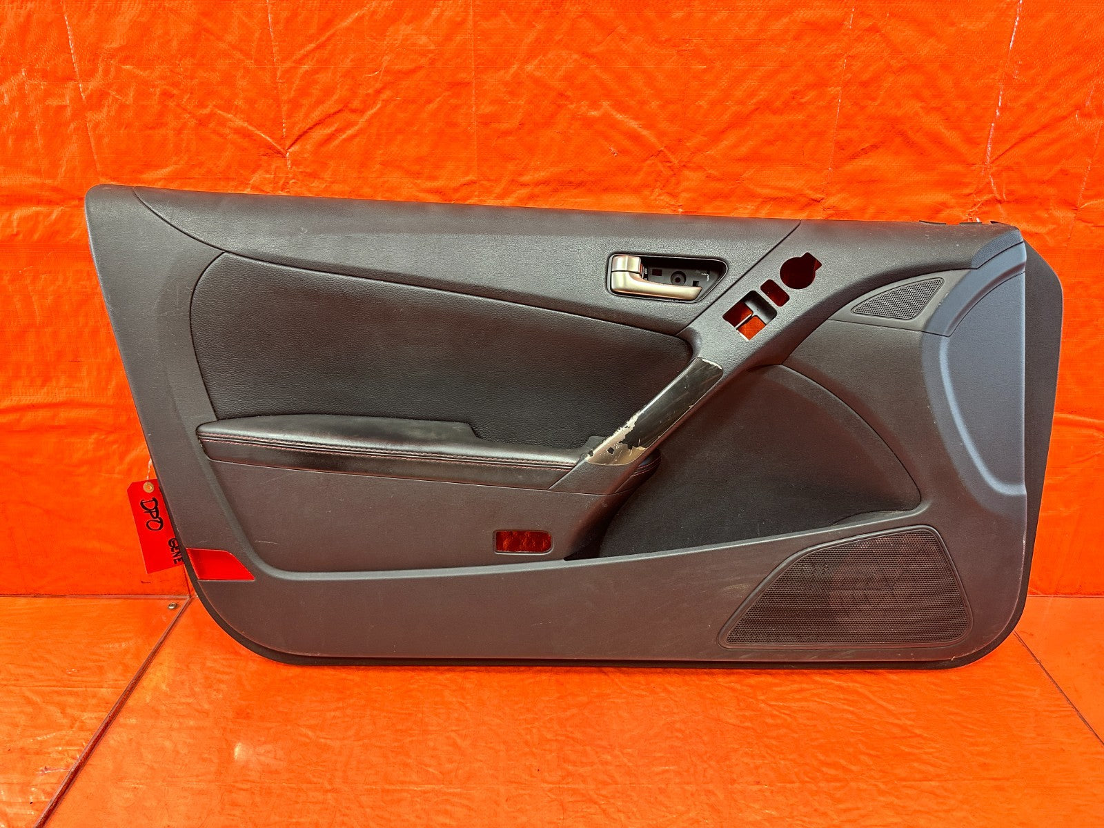 13 16 HYUNDAI GENESIS COUPE   R SPEC   LEFT AND RIGHT DOOR PANELS CARDS LINERS9