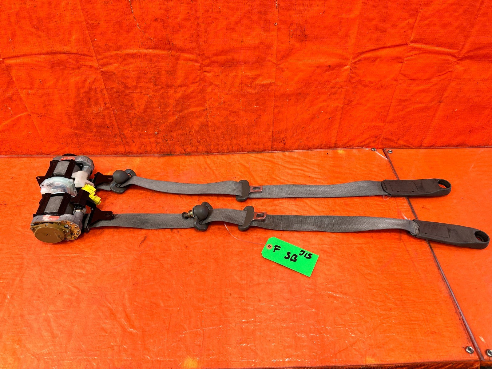 02 06 ACURA RSX   FRONT SEAT BELT SET   LEFT & RIGHT SEAT BELTS GRAY OEM #3150