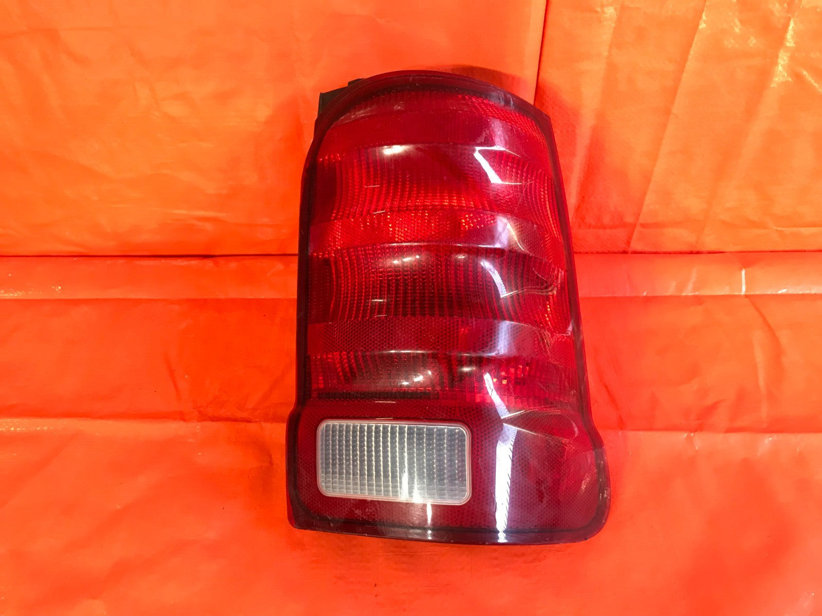 OEM 2001 01 FORD EXPLORER 2 DOOR PASSENGER RIGHT TAIL LIGHT LAMP 1L2X 138504 D 0