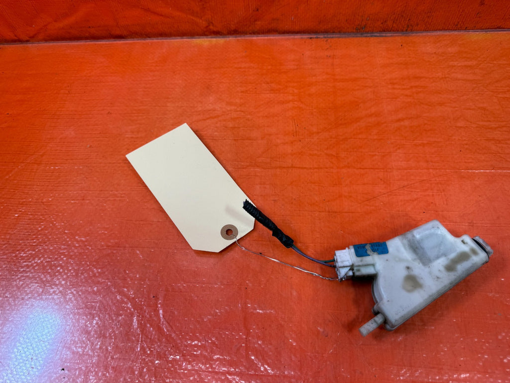 08 15 INFINITI G37 & Q60    2D COUPE   FUEL LID RELEASE MOTOR PUMP SWITCH   32810
