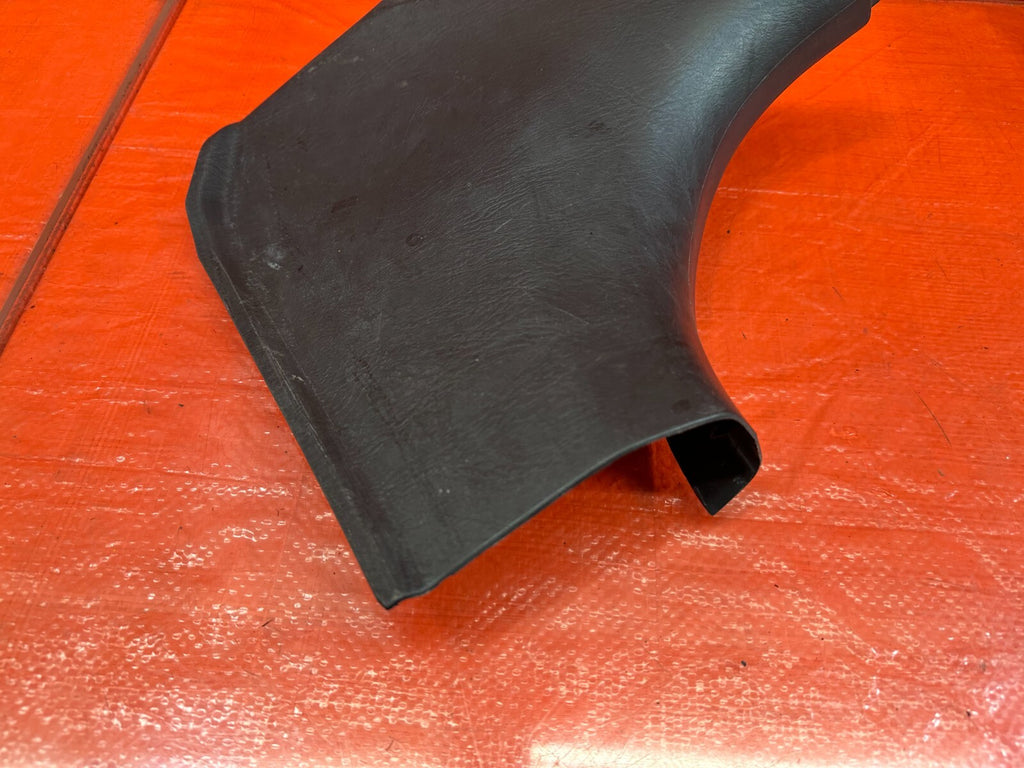 02 03 HONDA CIVIC SI EP3 HATCHBACK   KICK PANEL   PASSENGER RIGHT SIDE   OEM 2164