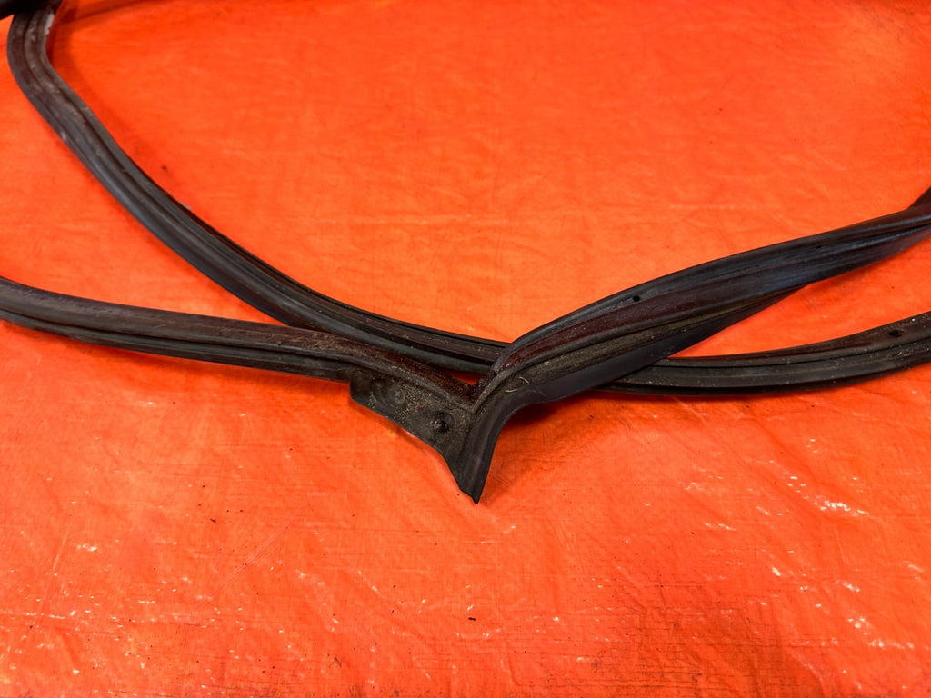02 05 HONDA CIVIC SI EP3 HATCH LEFT DOOR WEATHER STRIP TRIM SEAL GASKET OEM 3067