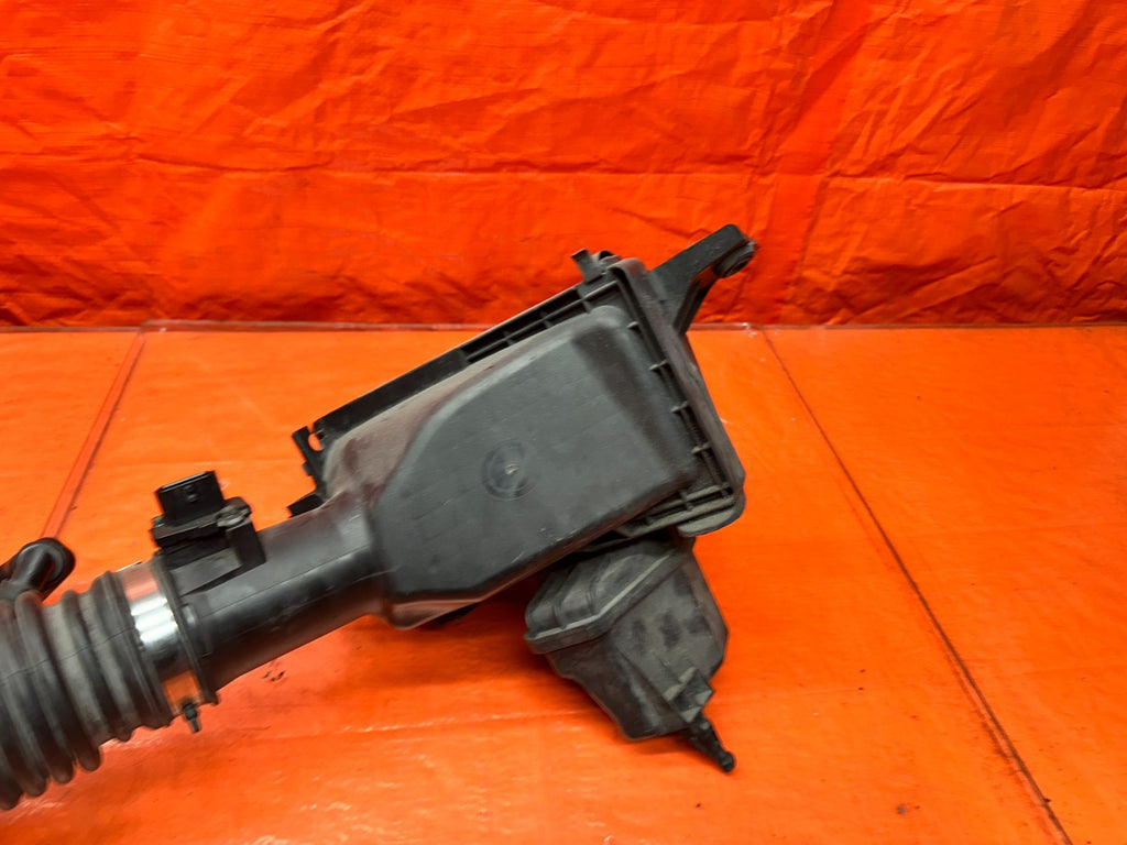 14-15 INFINITI Q50 4D 3.7L VQ37VHR RIGHT PASSENGER AIR INTAKE BOX TUBE OEM #Q506