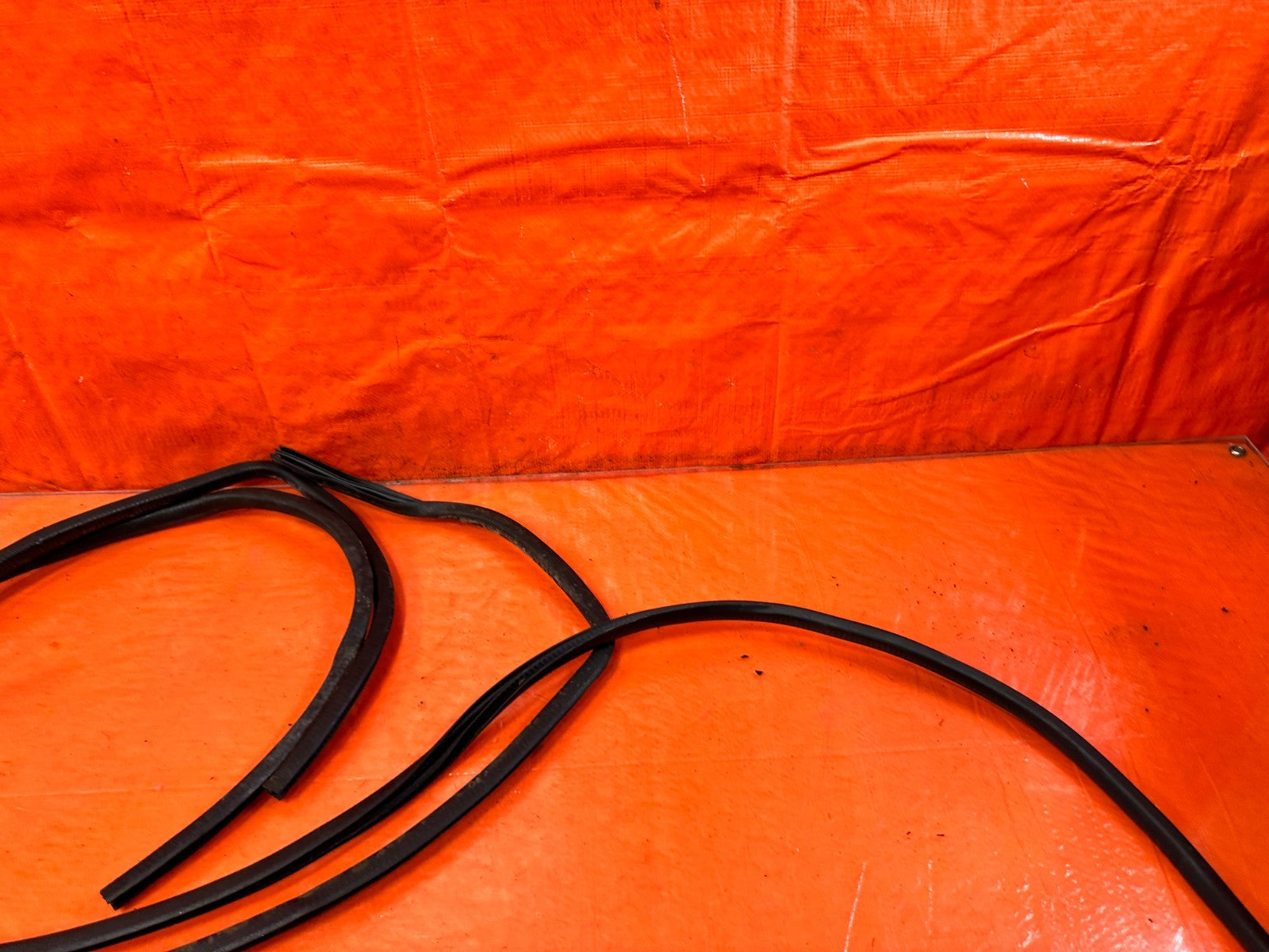92 95 HONDA CIVIC 2D COUPE CHASSIS 2 DOOR OPEN TRIM WEATHER STRIP LEFT FRONT 3273