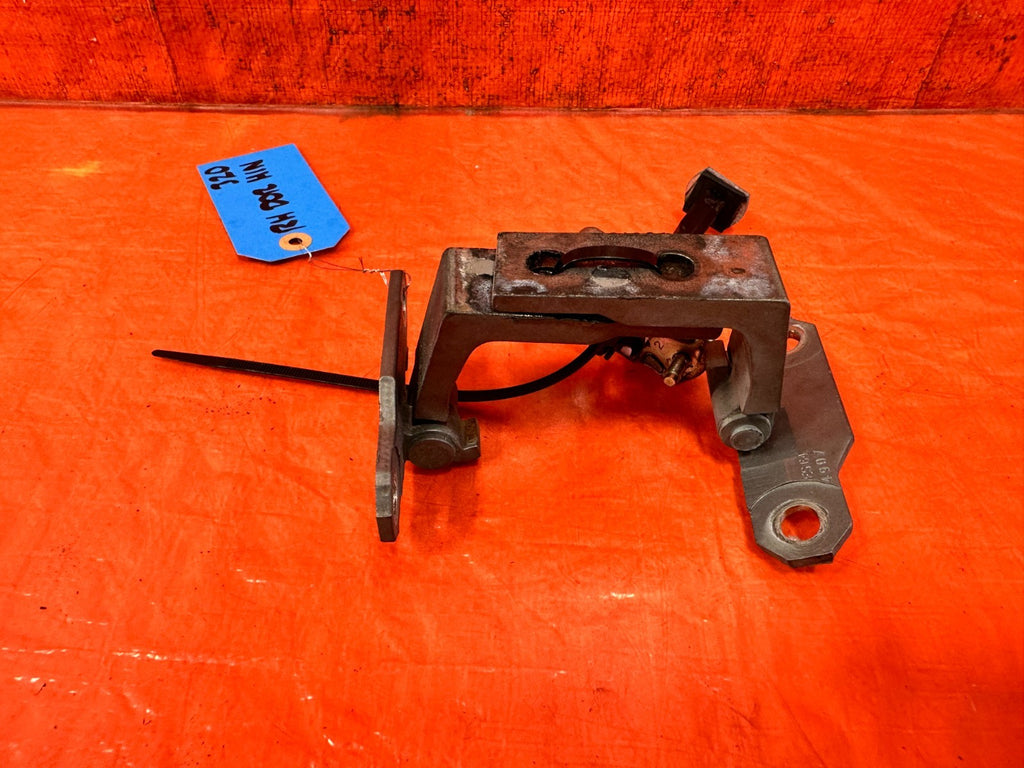 08 15 INFINITI G37 & Q60 COUPE   DOOR CHECKER W/ BOTH DOOR HINGES   RIGHT   OEM2