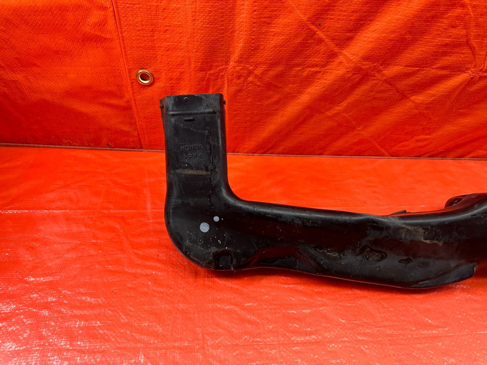 92 93 ACURA INTEGRA   INTAKE SNORKEL SECOND INLET PIPE B   OEM FACTORY #1896