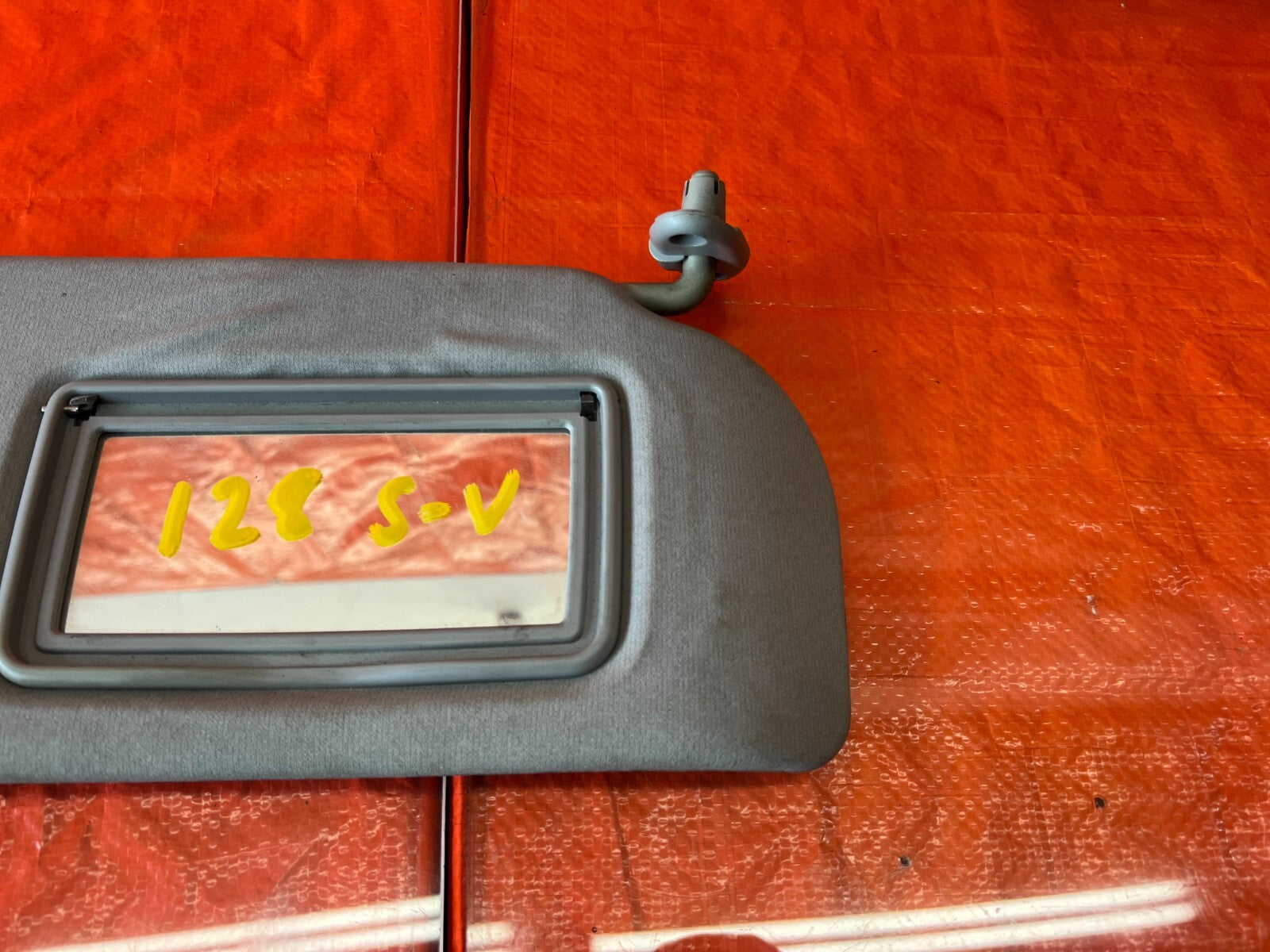 02 06 ACURA RSX   SUN VISOR   PASSENGER RIGHT SIDE   GRAY COLOR   OEM #1288