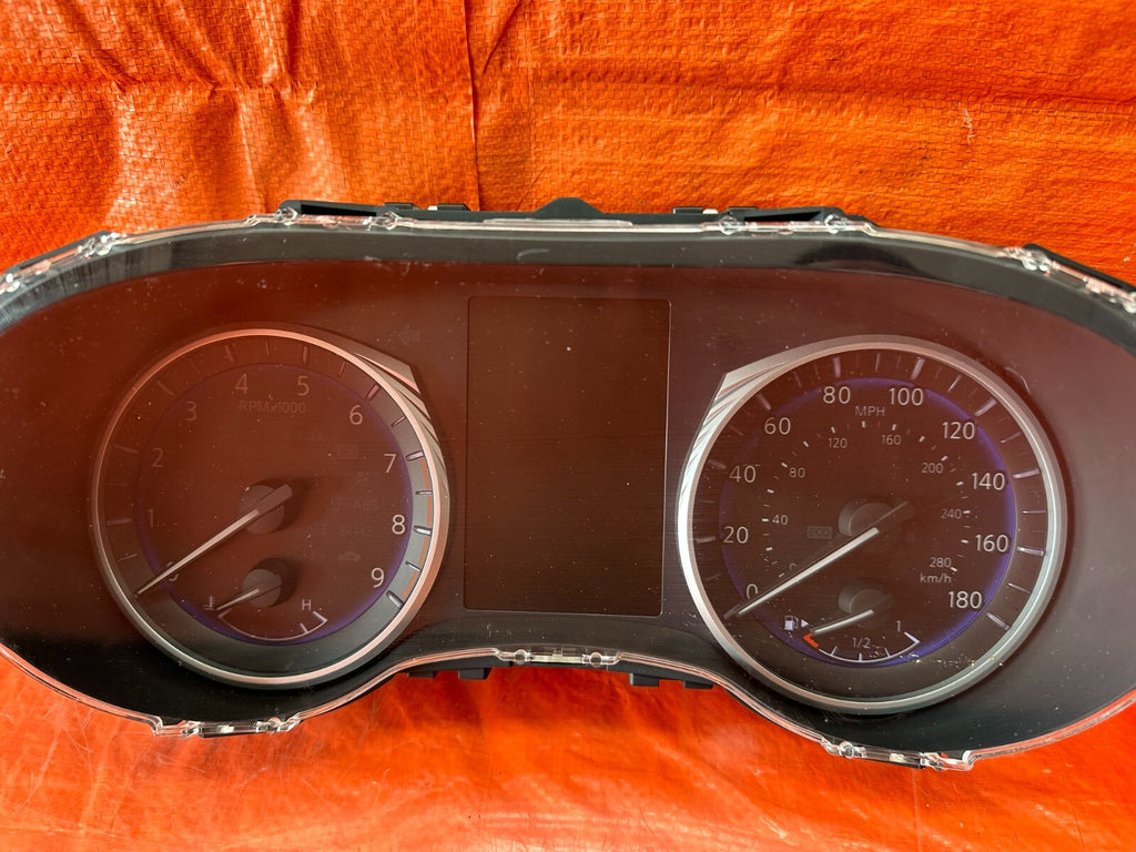 17 19  INFINITI Q50   3.0L TURBO ONLY   INSTRUMENT GAUGE CLUSTER SPEEDO 144K MLS3