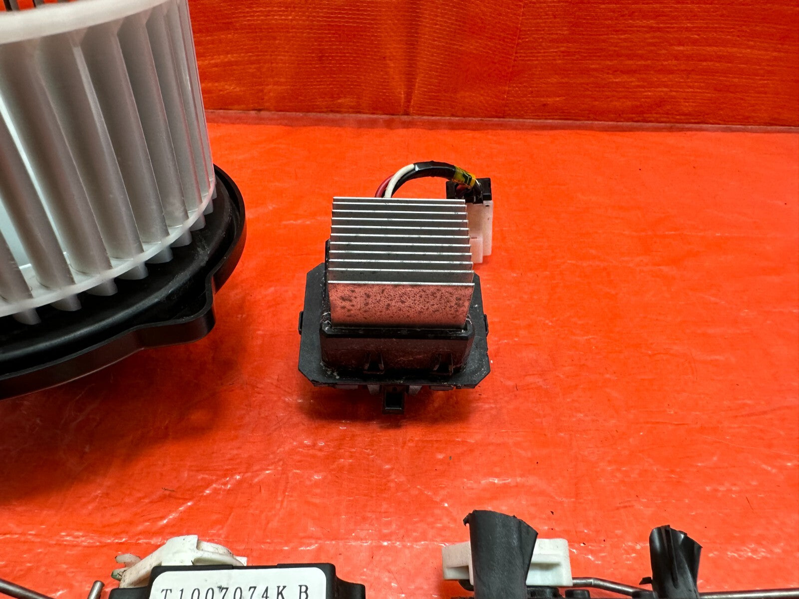 15 20 SUBARU WRX & STI HVAC AIR CONDITIONING AC BLOWER MOTOR & RESISTOR OEM #18211
