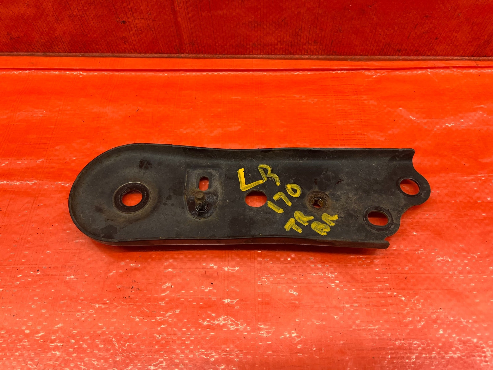 15 21 SUBARU WRX & STI   REAR SUB FRAME MOUNTING BRACKET BRACE LEFT   OEM #1700