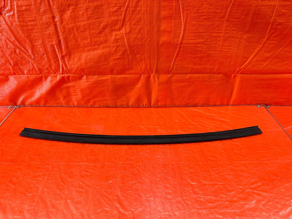 14 18 INFINITI Q50   DRIVER LEFT FRONT   LOWEER DOOR WEATHER STRIP   OEM #18514