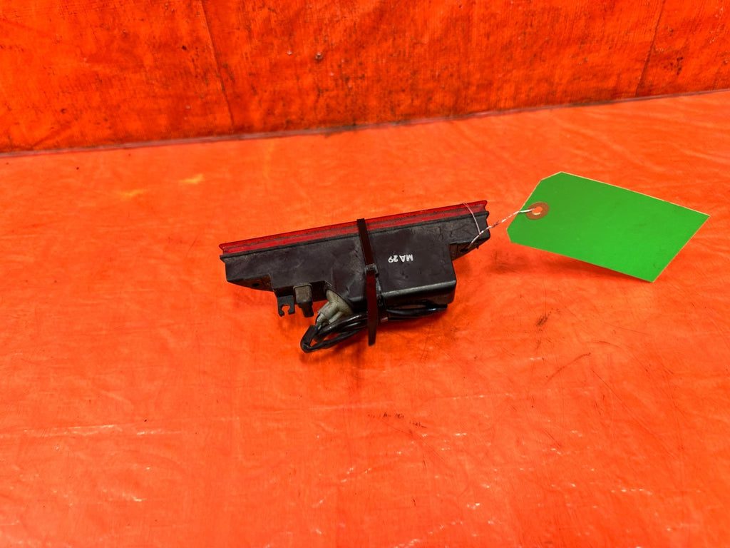 90 91 HONDA CIVIC HATCHBACK   THIRD 3RD BRAKE LIGHT HIGH MOUNT STOP LAMP OEM 3171