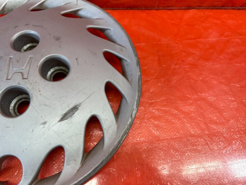 92 95 HONDA CIVIC   FACTORY WHEEL HUB CAP WHEEL PLASTIC COVER   OEM FACTORY OE 13
