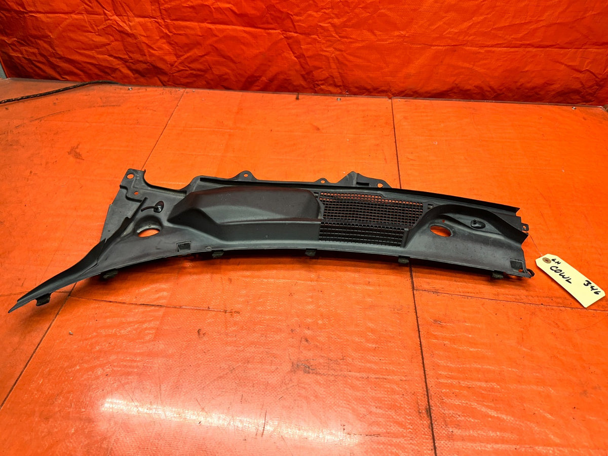 03-08 NISSAN 350Z - DRIVER LEFT WINDSHIELD COWL TRIM - OEM #3460