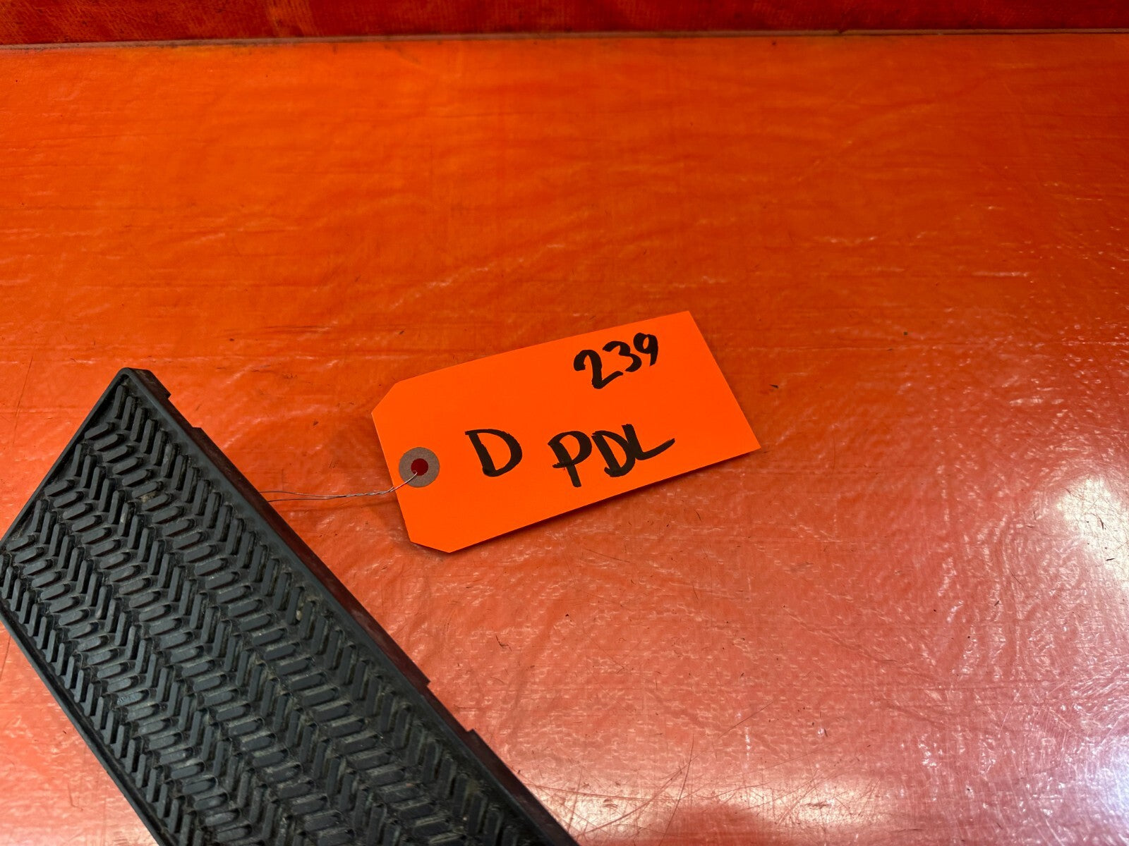 08 12 HONDA ACCORD   FOOT REST / DEAD PEDAL    OEM #2392