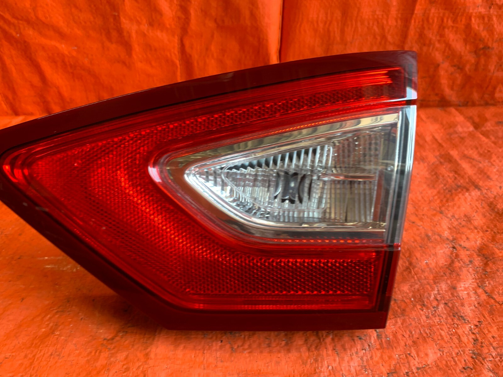 OEM 2014 2015 2016 FORD FUSION PASSENGER RIGHT INNER TRUNK TAIL LIGHT LAMP R RH 4