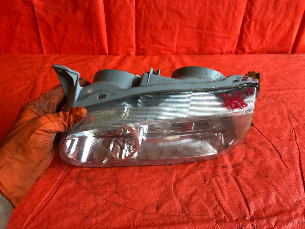 OEM 2001 01 TOYOTA COROLLA DRIVER LEFT HEADLIGHT HEADLAMP L LH5