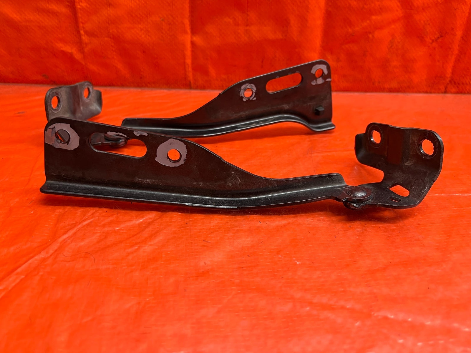 08 12 HONDA ACCORD   HOOD HINGE SET   LEFT AND RIGHT HINGES   OEM #1744